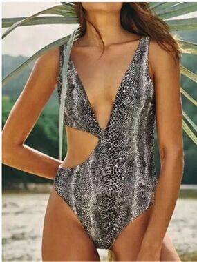 NWT Baobab Collection Kash Cutout One Piece Swimsuit